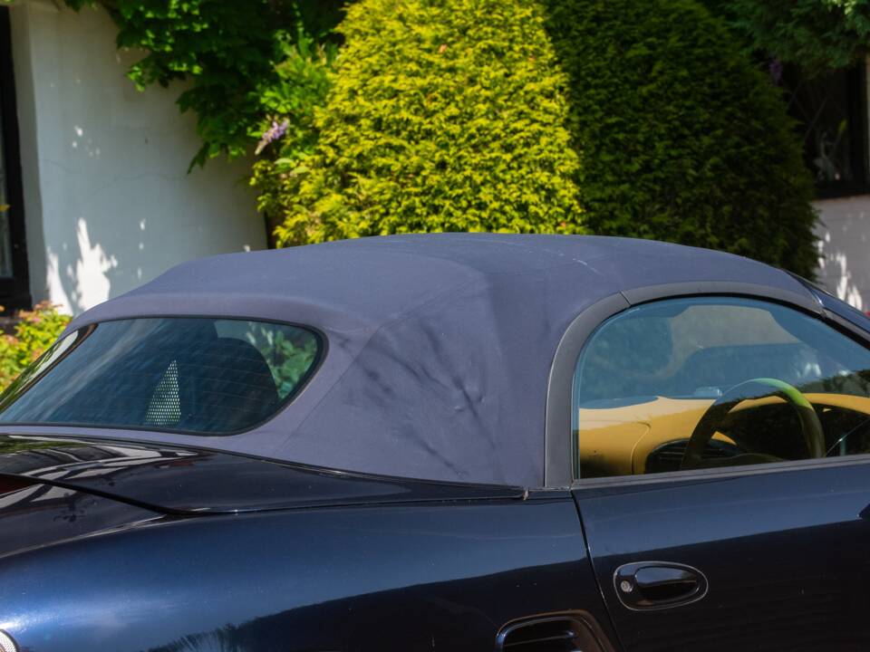 Immagine 36/50 di Porsche Boxster (2004)