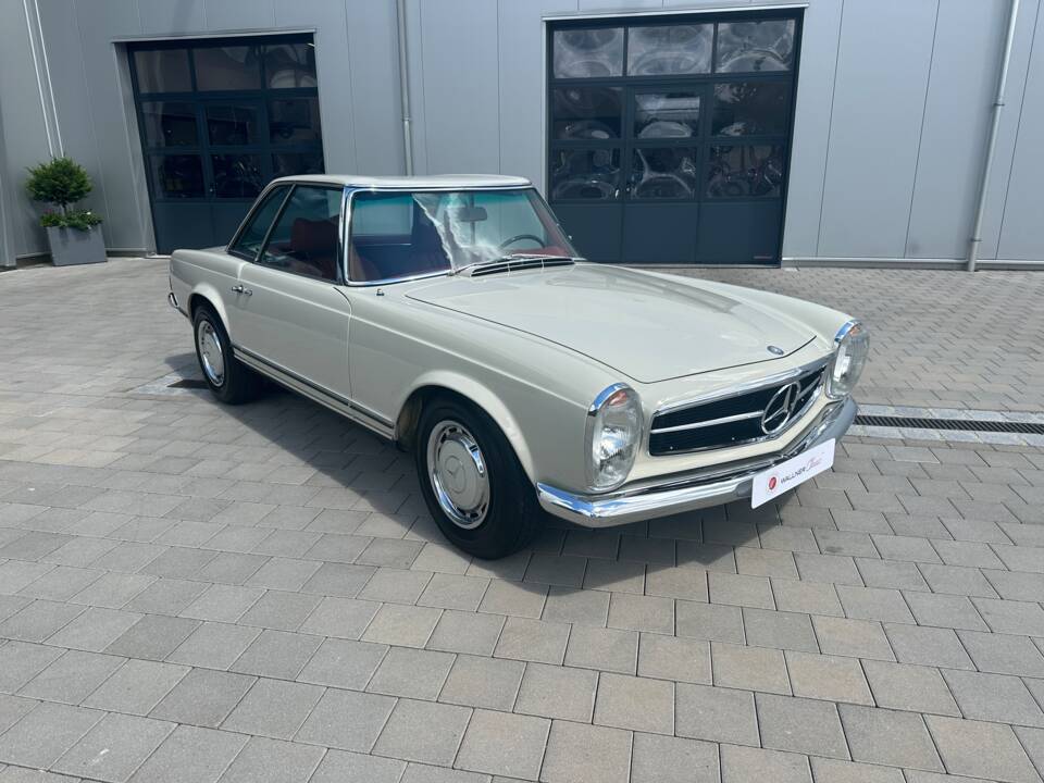 Image 2/30 of Mercedes-Benz 280 SL (1970)