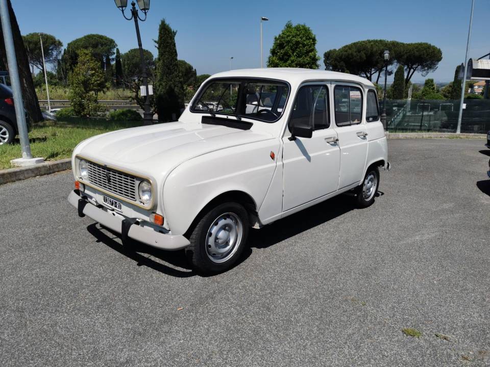 Afbeelding 4/31 van Renault R 4 TL (1984)