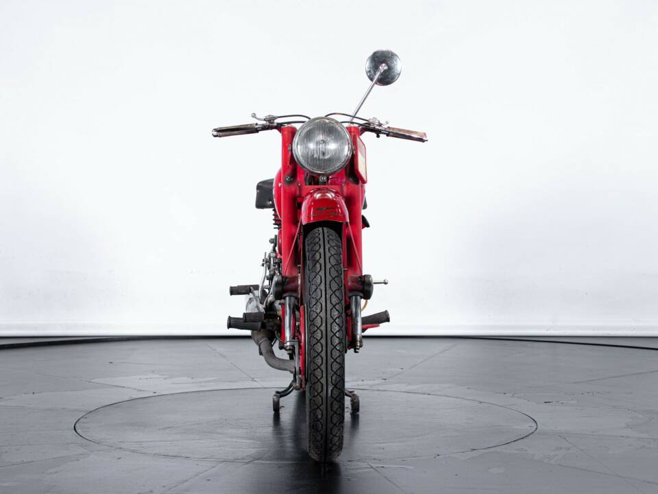 Image 7/50 de Moto Guzzi 250 SS (1950)