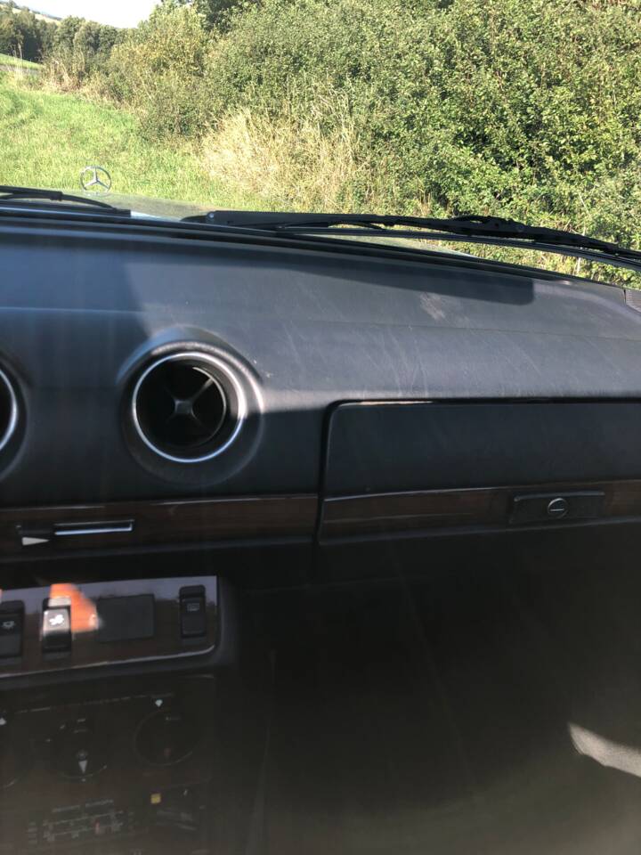 Afbeelding 43/53 van Mercedes-Benz 230 CE (1984)