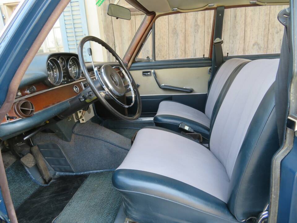 Image 4/17 of Mercedes-Benz 250 SE (1966)