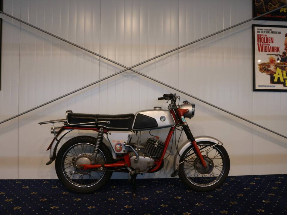 Image 2/28 of Puch M 125 (1968)
