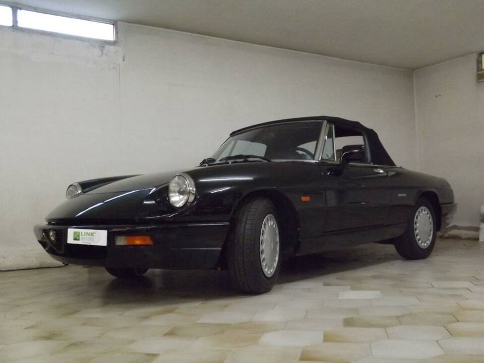 Imagen 1/50 de Alfa Romeo 1.6 Spider (1991)
