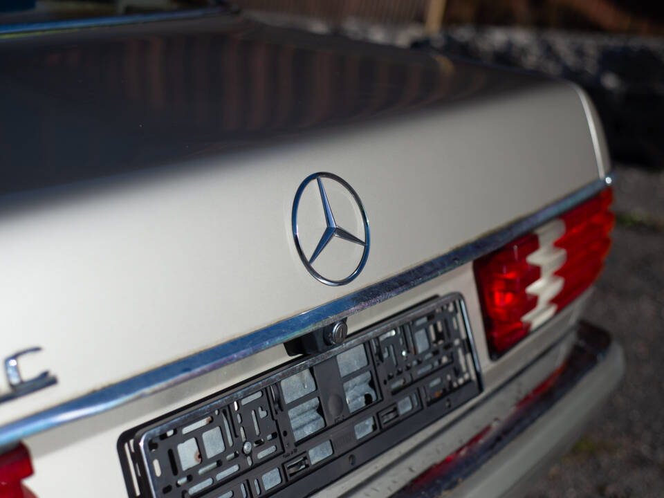 Image 12/95 of Mercedes-Benz 560 SEC (1985)