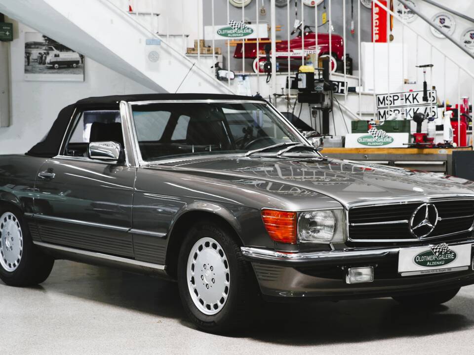 Image 9/37 of Mercedes-Benz 420 SL (1988)