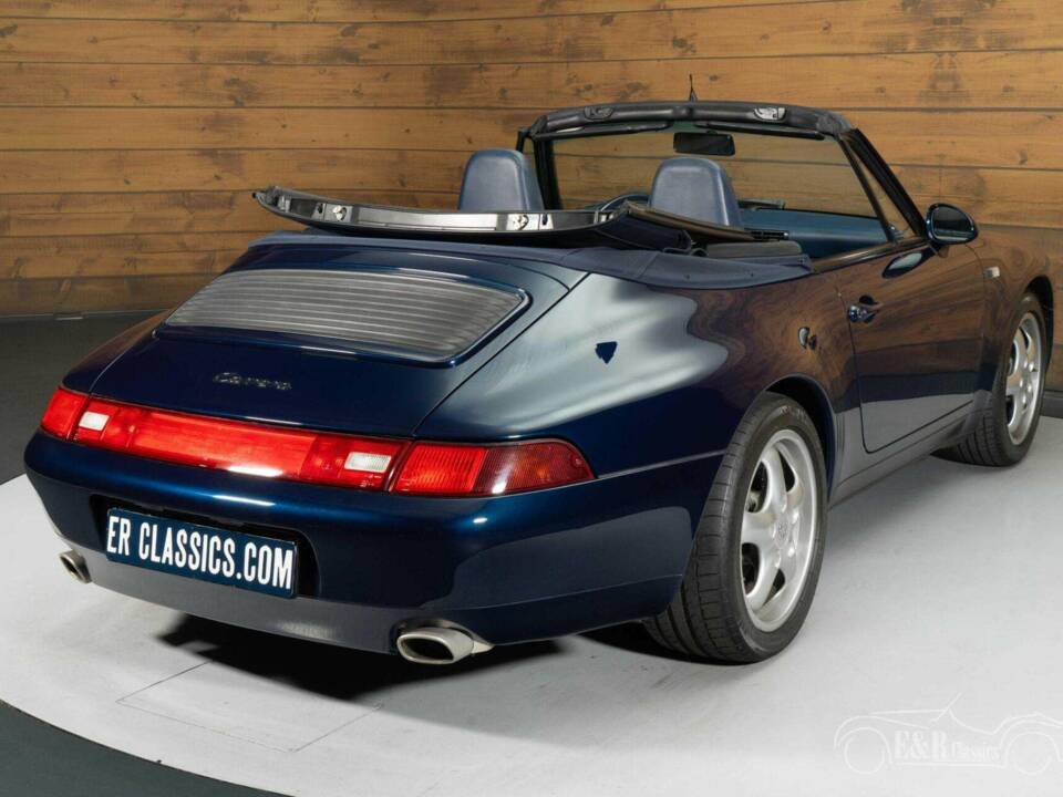 Image 15/19 of Porsche 911 Carrera (1997)