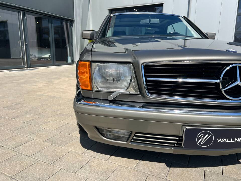 Bild 7/33 von Mercedes-Benz 560 SEC (1991)