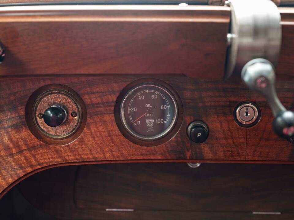 Image 18/25 de Alvis 4.3 Liter Saloon (1937)
