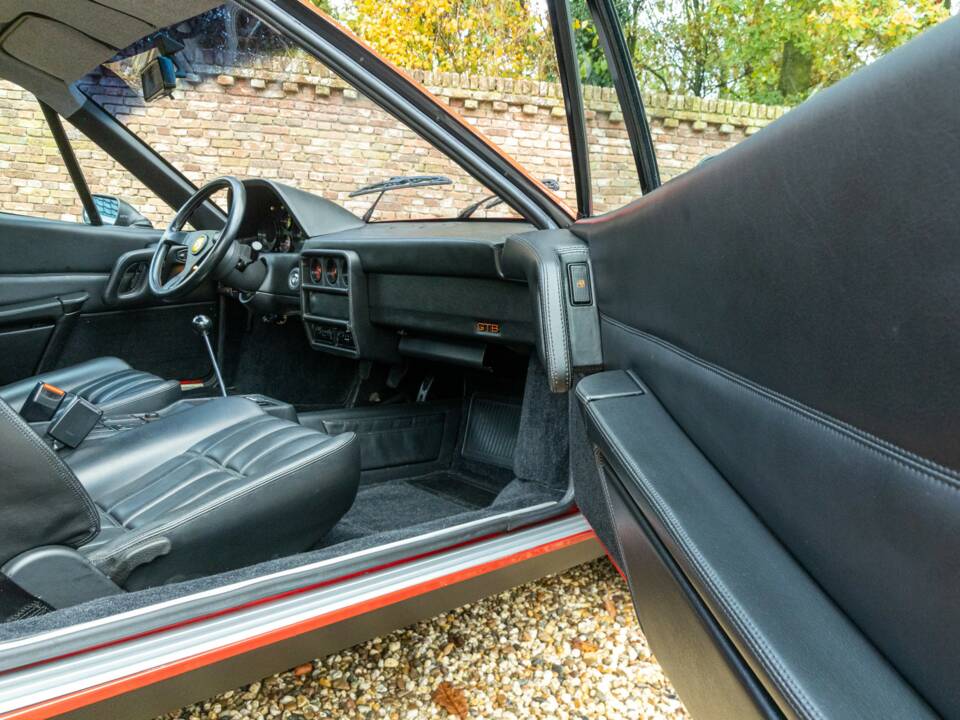 Image 45/50 of Ferrari 328 GTB (1989)