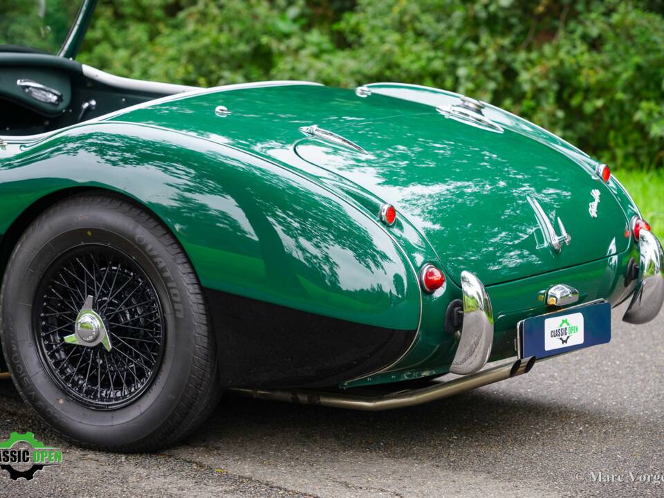 Image 40/59 of Austin-Healey 100&#x2F;6 (BN6) (1958)