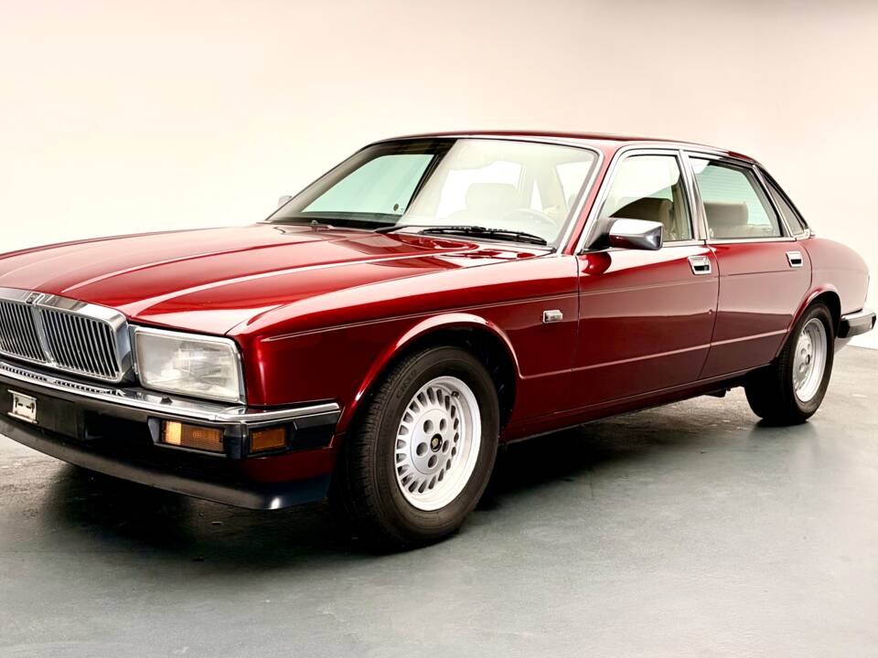 Afbeelding 1/17 van Jaguar XJ 6 4.0 (1990)