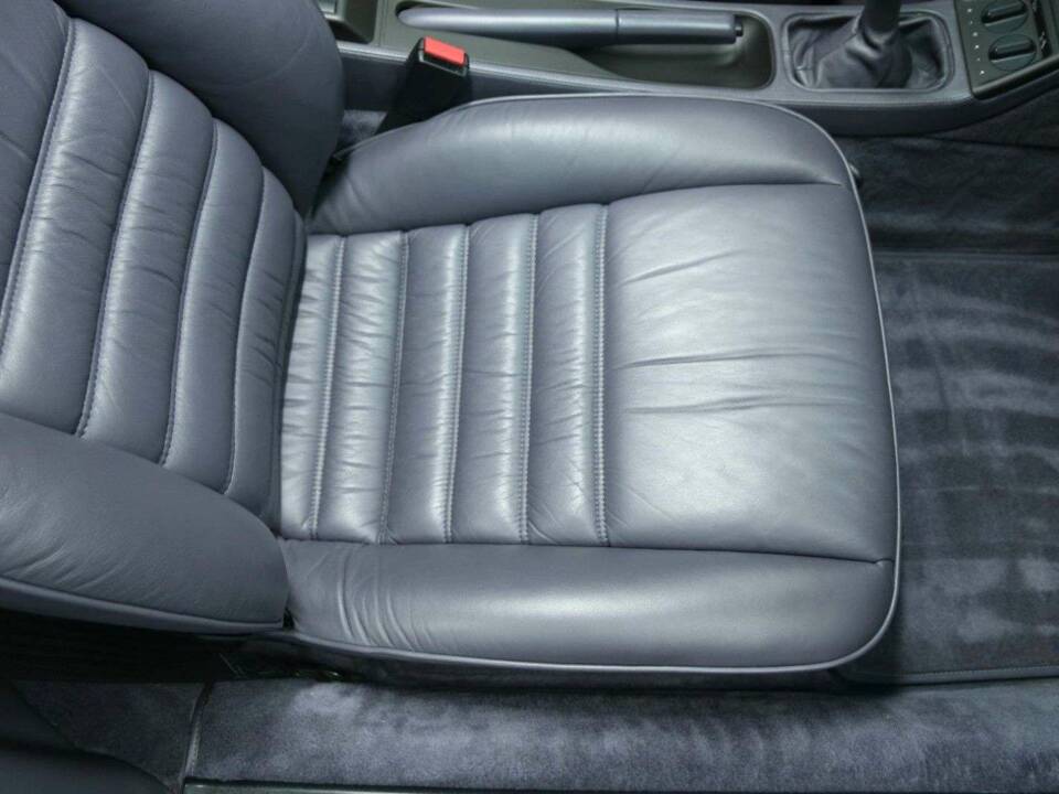 Afbeelding 27/50 van Porsche 911 Carrera 4 "30 Jahre 911" (1993)
