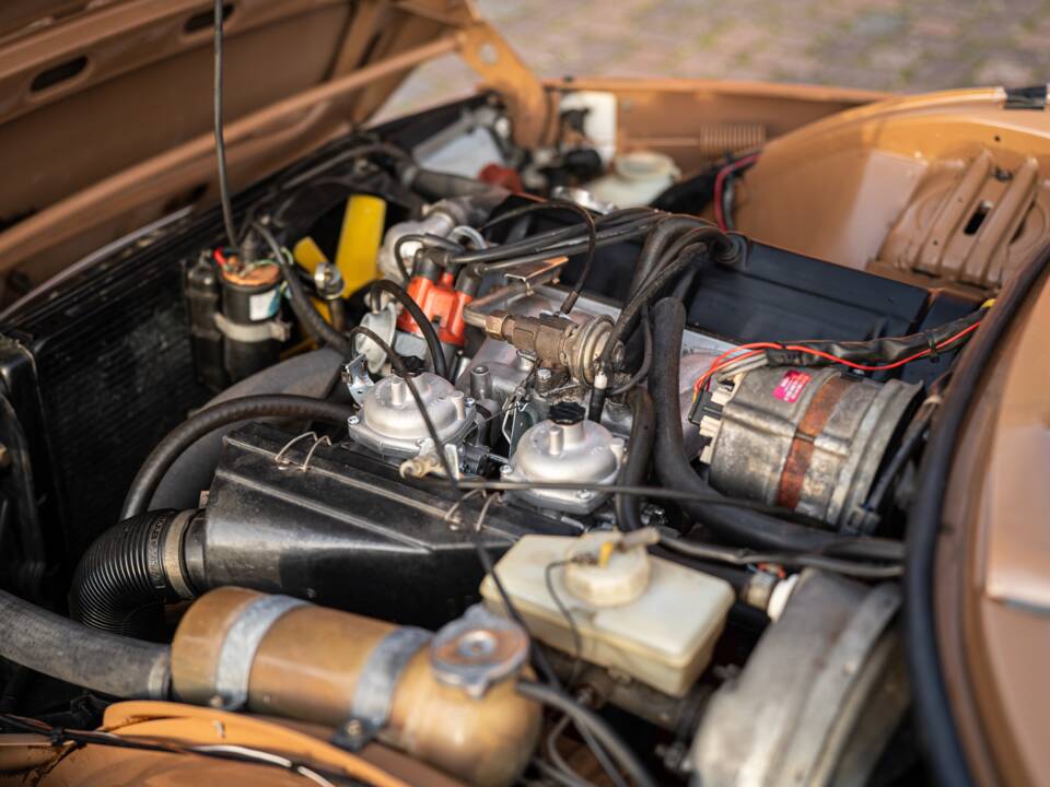 Image 8/84 de Saab 99 Combi Coupe (1976)