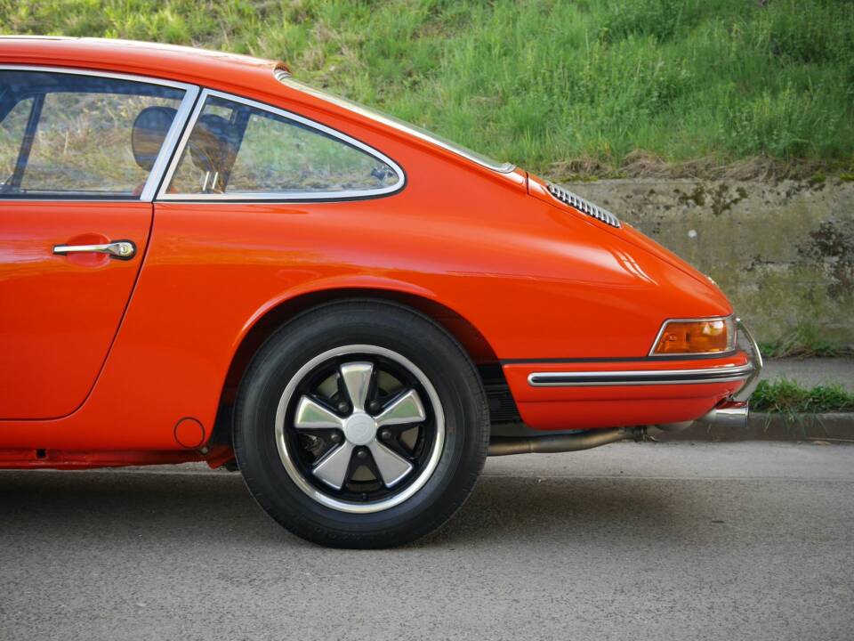 Image 13/20 of Porsche 911 2.0 S (1967)