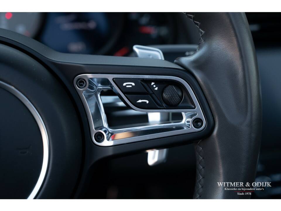 Image 14/44 of Porsche 911 Carrera S (2016)