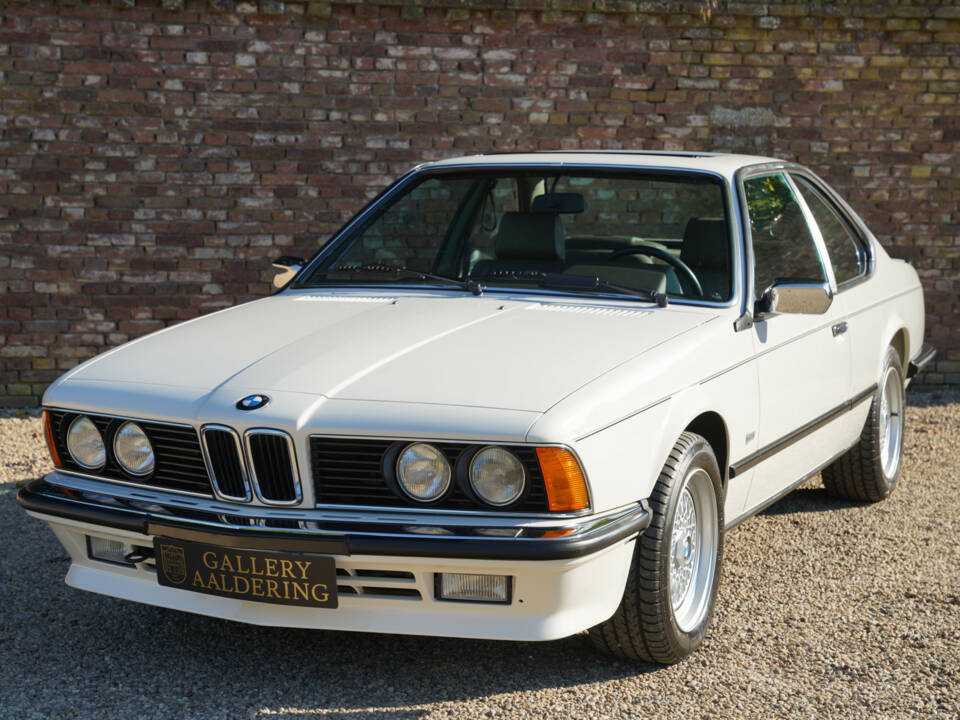 Image 36/50 de BMW 635 CSi (1986)