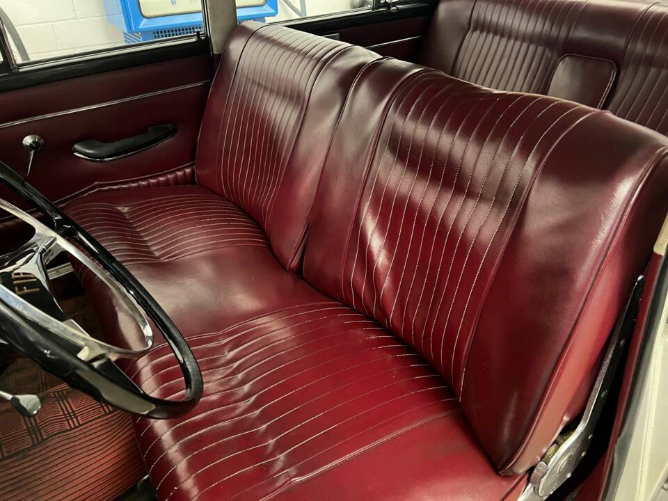 Afbeelding 8/17 van FIAT 2300 (1964)