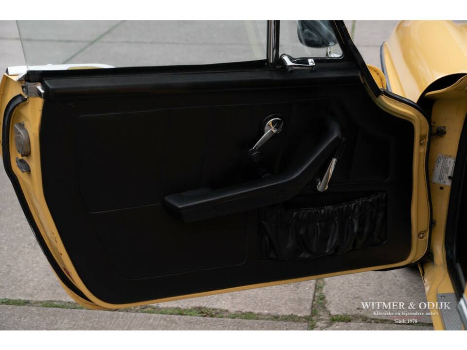 Image 30/50 of Volvo 1800 ES (1972)