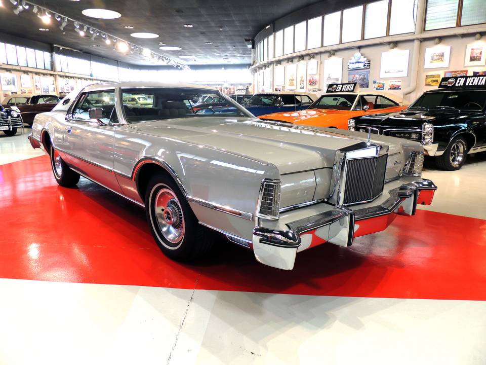 Image 8/17 of Lincoln Continental Mark IV (1976)