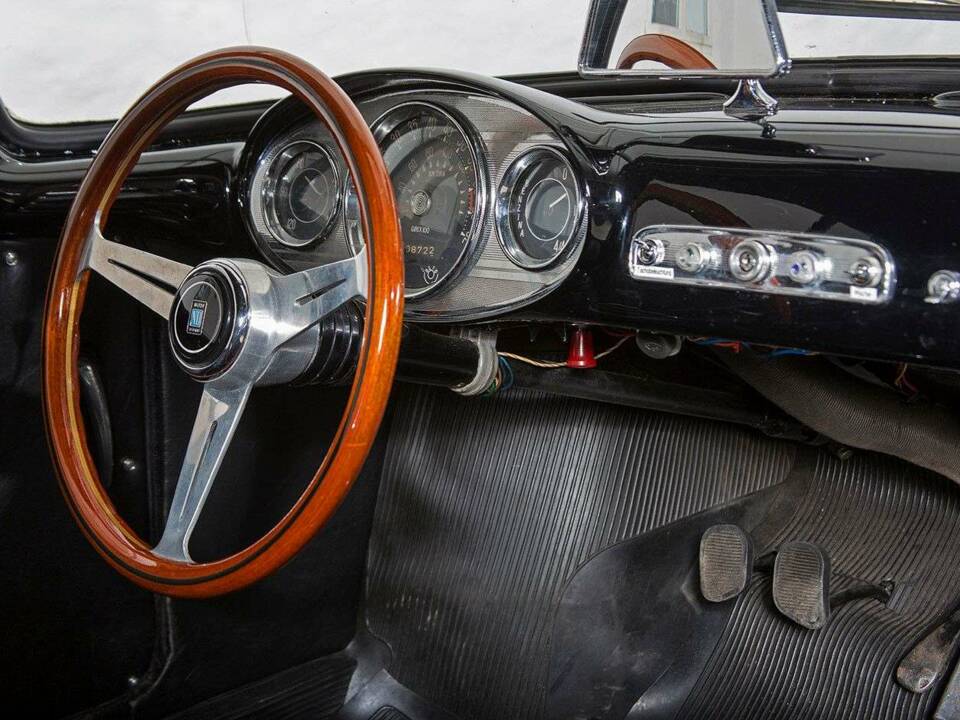 Image 23/33 of FIAT 750 Nardi Coupé (1959)