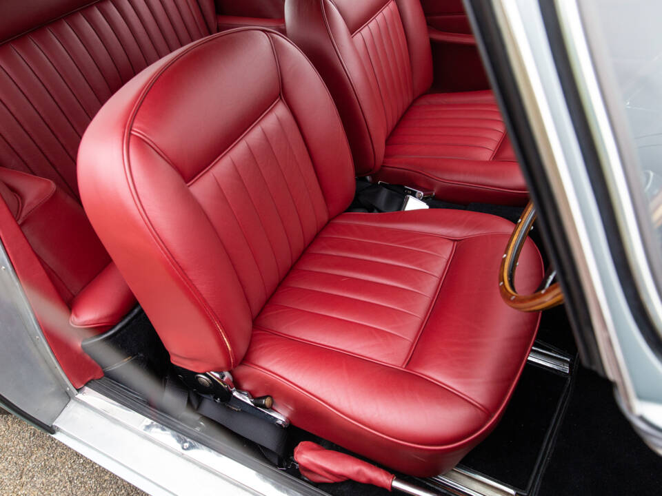 Afbeelding 69/94 van Aston Martin DB 4 (1960)