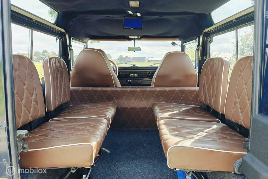 Image 29/39 de Land Rover Defender 90 (1997)