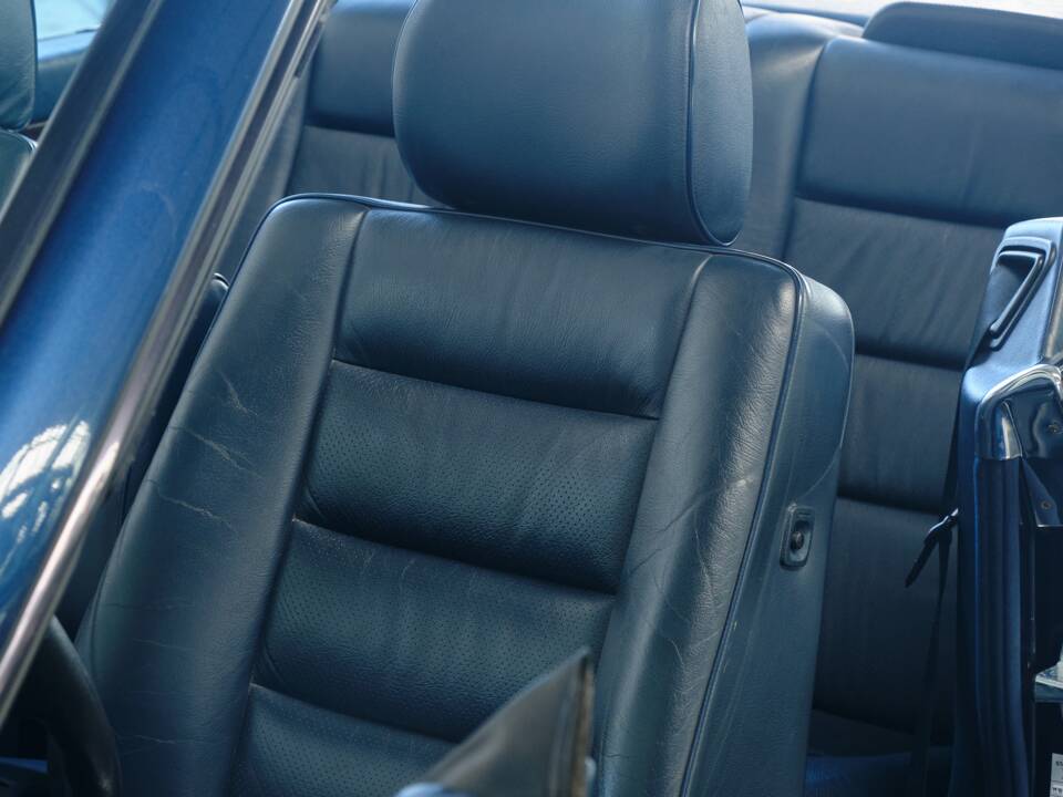Bild 48/50 von Mercedes-Benz E 200 (1996)