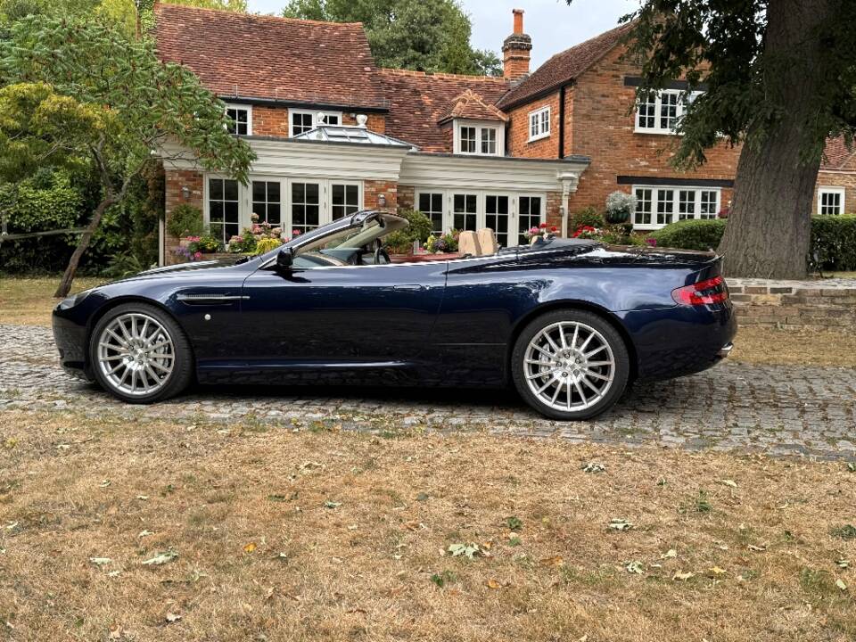 Bild 8/30 von Aston Martin DB 9 Volante (2006)