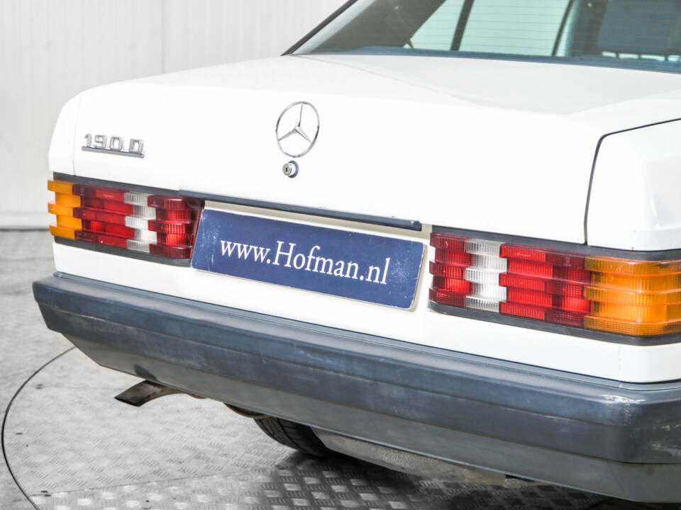 Immagine 26/50 di Mercedes-Benz 190 D (1985)