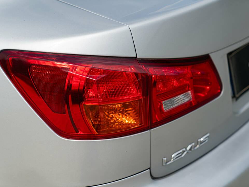 Afbeelding 13/50 van Lexus IS 220d (2006)