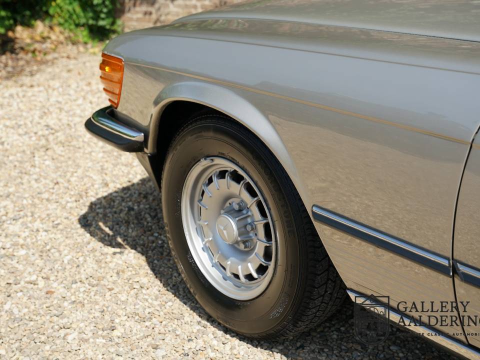 Image 29/50 of Mercedes-Benz 380 SL (1985)
