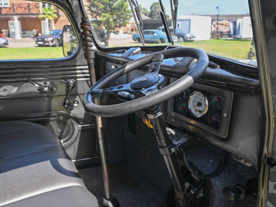 Image 4/50 de International Harvester K6 (1942)