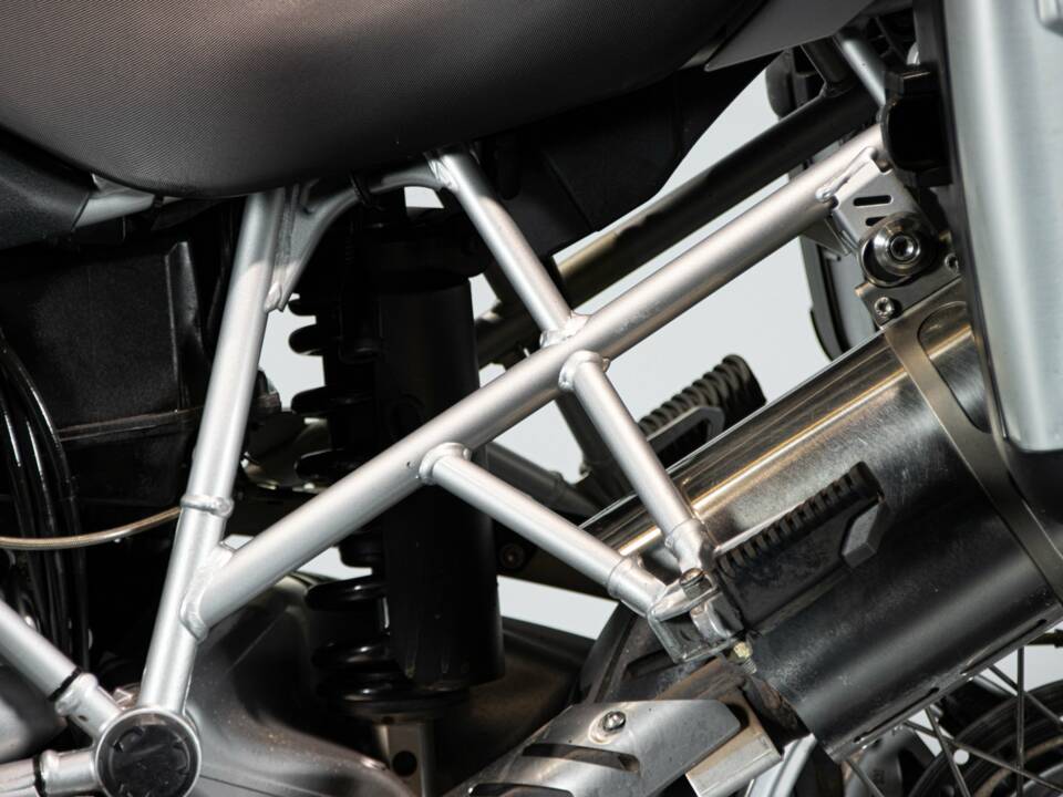 Imagen 22/50 de BMW DUMMY (2006)