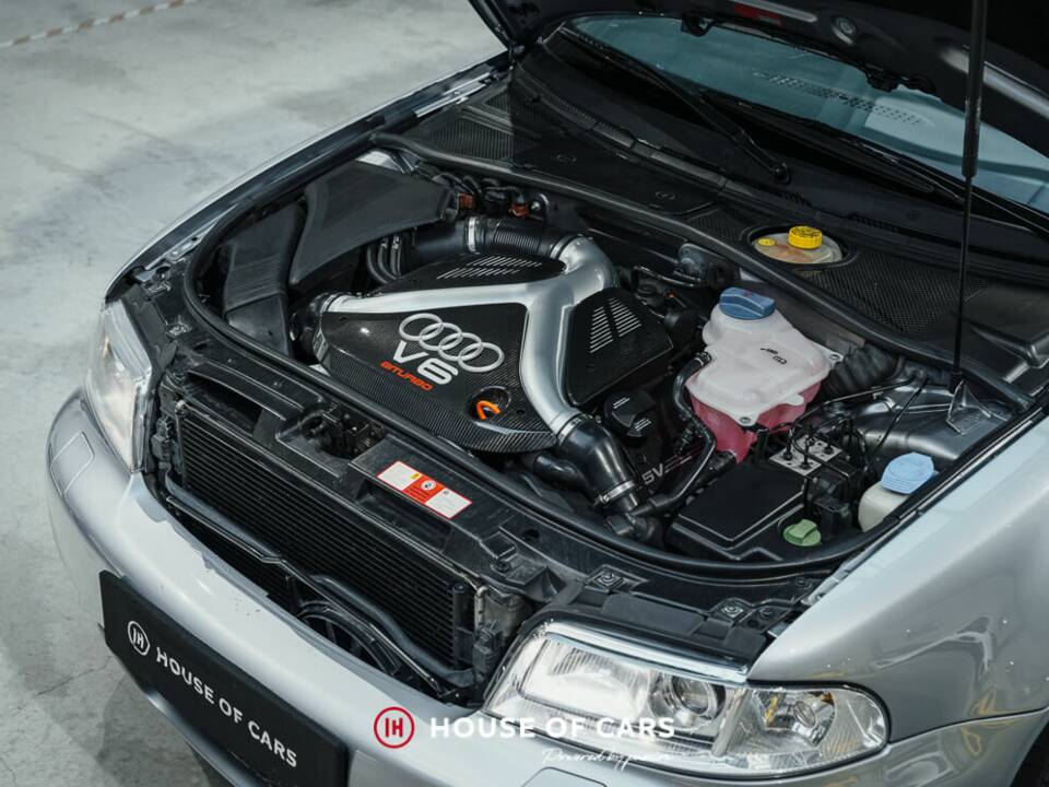 Bild 12/23 von Audi RS4 Avant (2001)