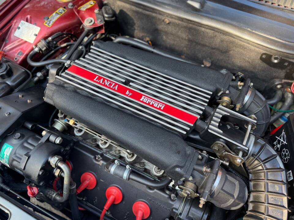 Bild 54/55 von Lancia Thema 8.32 (1991)