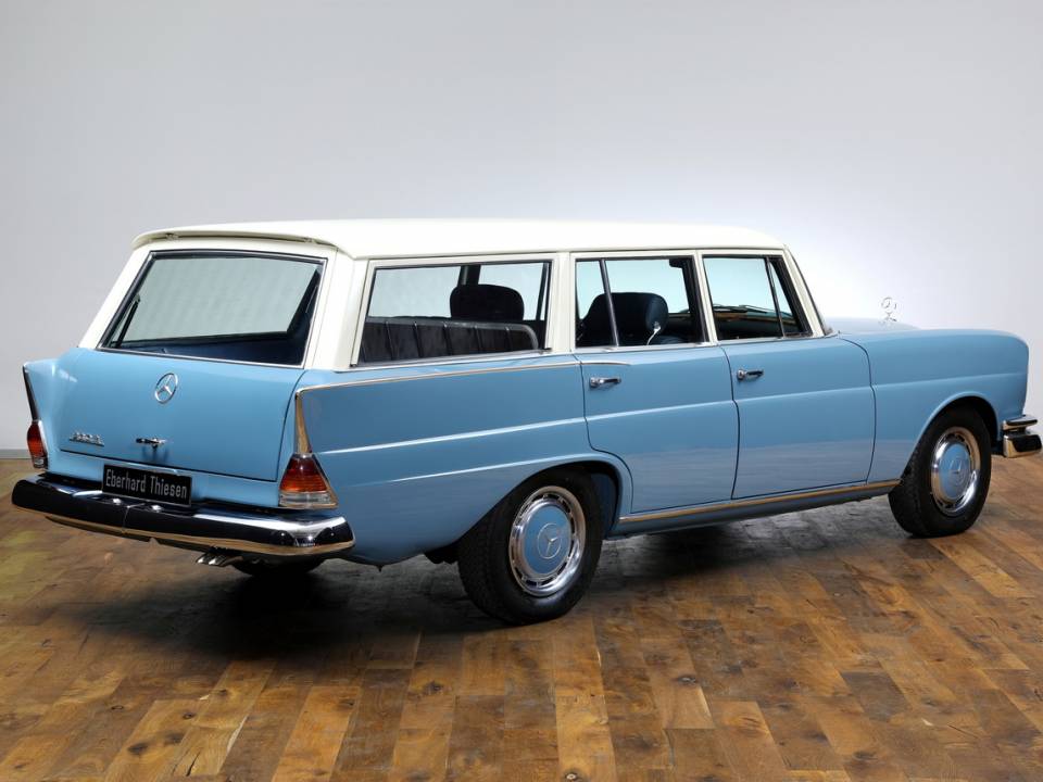 Bild 6/35 von Mercedes-Benz 230 S Universal (1968)