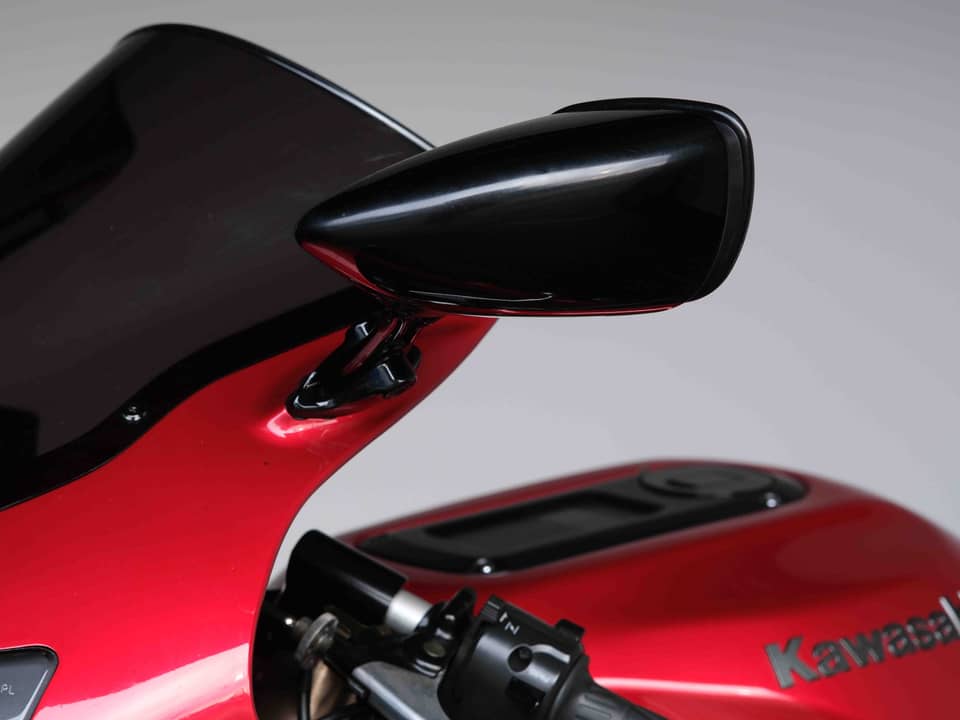 Image 70/91 of Kawasaki Ninja 1200 ZX-12R (2000)