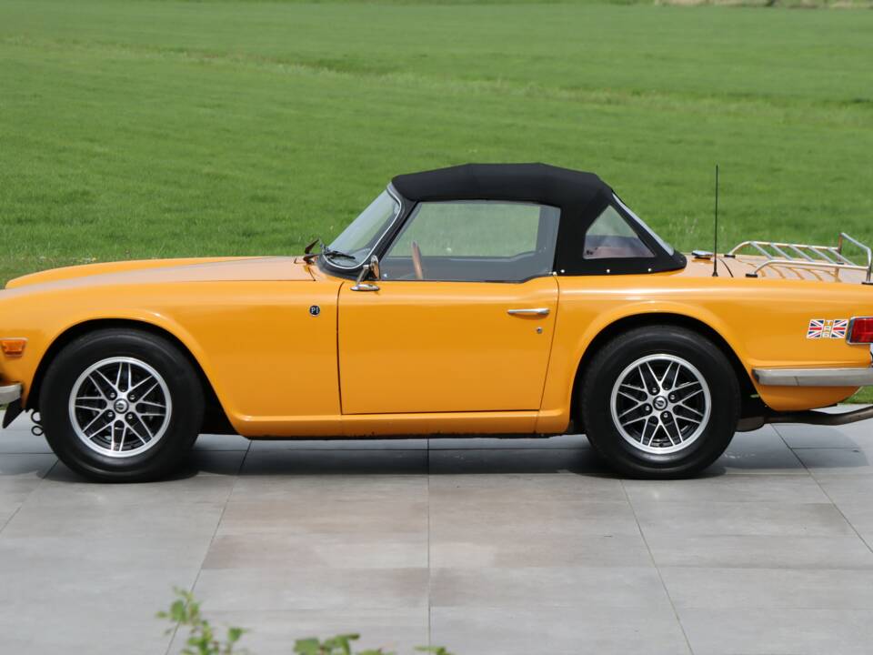 Bild 49/50 von Triumph TR 6 (1974)
