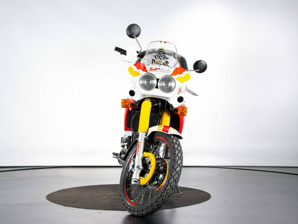 Image 7/35 de Yamaha XTZ 750 Super Ténéré (1989)