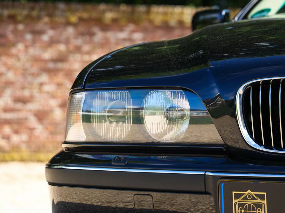 Bild 27/50 von ALPINA B10 V8 Touring (1998)