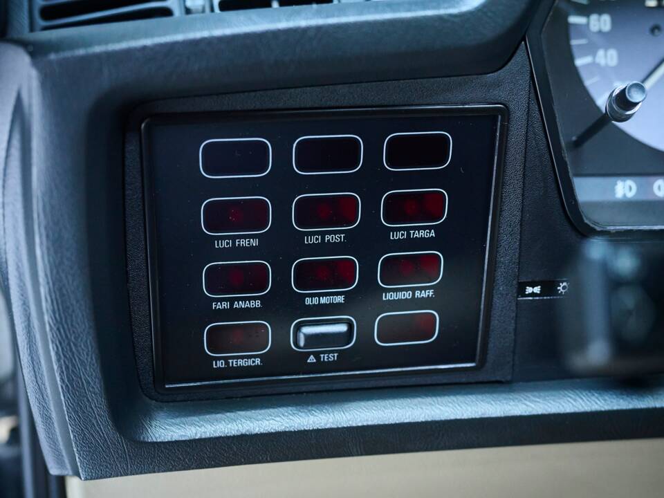 Bild 20/40 von BMW M 635 CSi (1984)