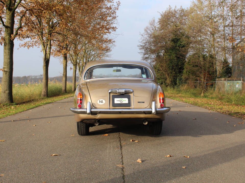 Immagine 18/19 di Jaguar S-Type 3.4 (1967)