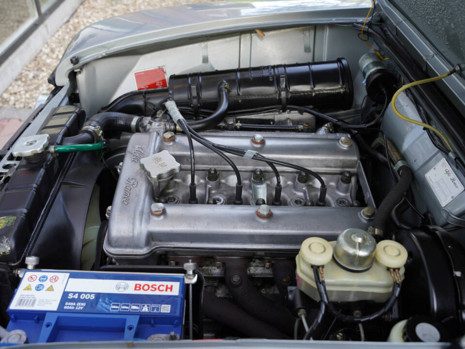Imagen 18/50 de Alfa Romeo Giulia Nuova Super 1300 (1978)