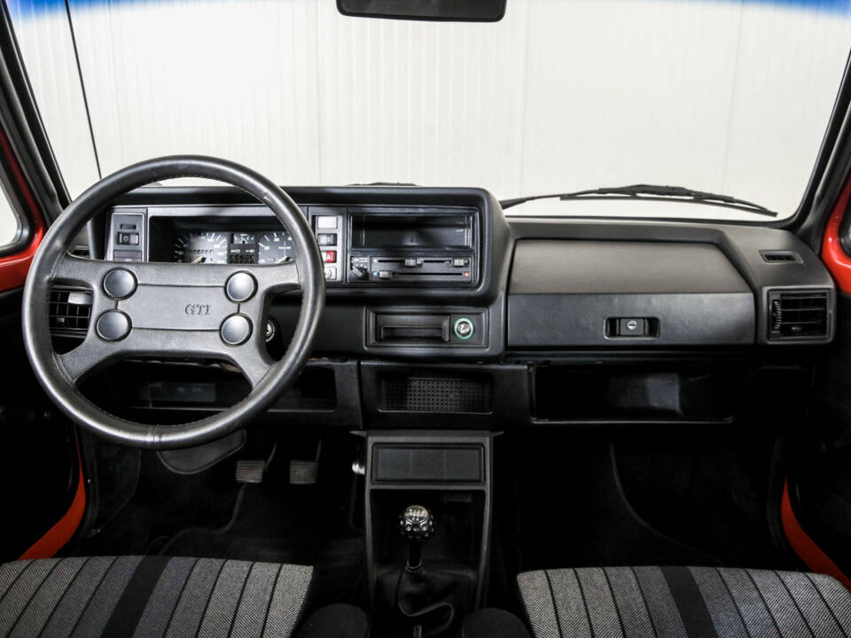 Afbeelding 7/50 van Volkswagen Golf Mk I GTI 1.8 (1983)