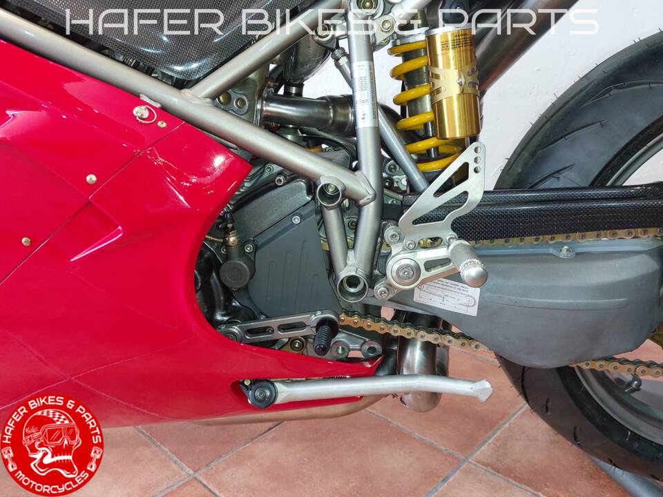 Imagen 29/33 de Ducati DUMMY (2000)