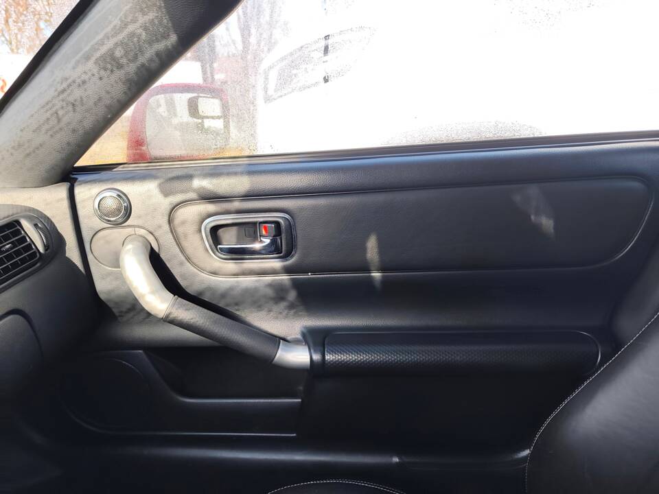 Image 38/57 of Toyota MR2 (2003)