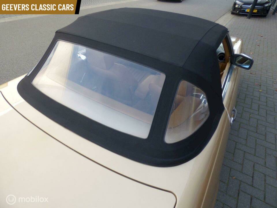 Immagine 9/17 di Mercedes-Benz 560 SL (1988)