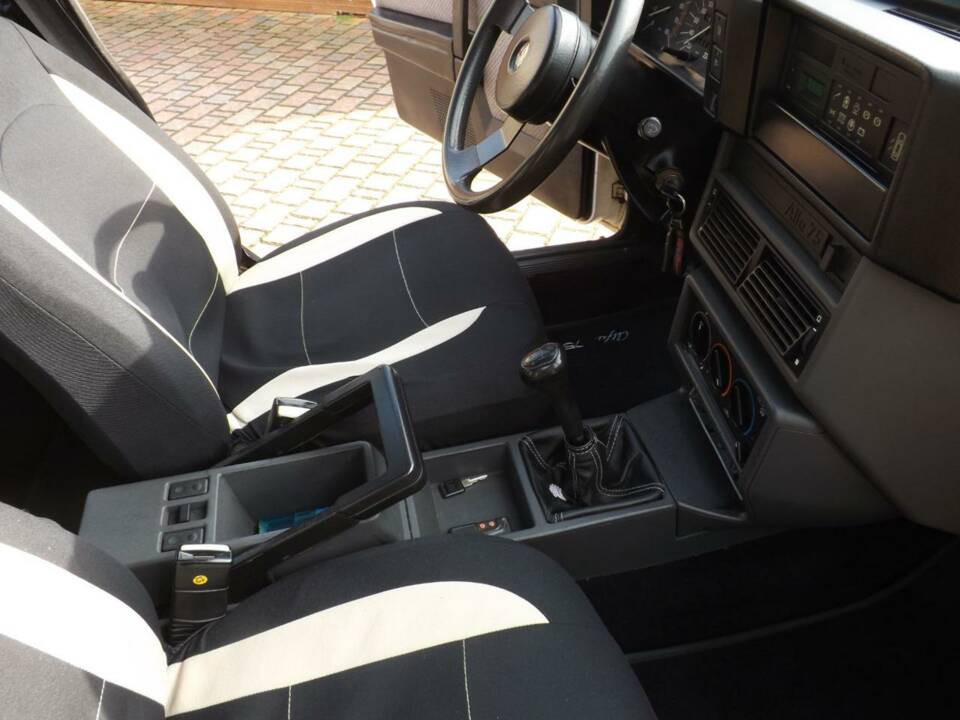 Bild 13/50 von Alfa Romeo 75 2.0 TD (1986)