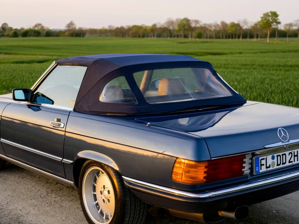 Immagine 37/42 di Mercedes-Benz 300 SL (1986)